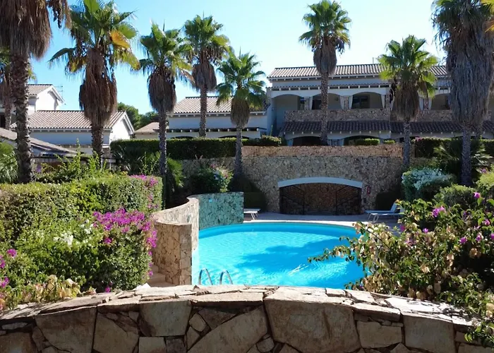 Residence Elegance Ville Ed Appartamenti A Porto Pino